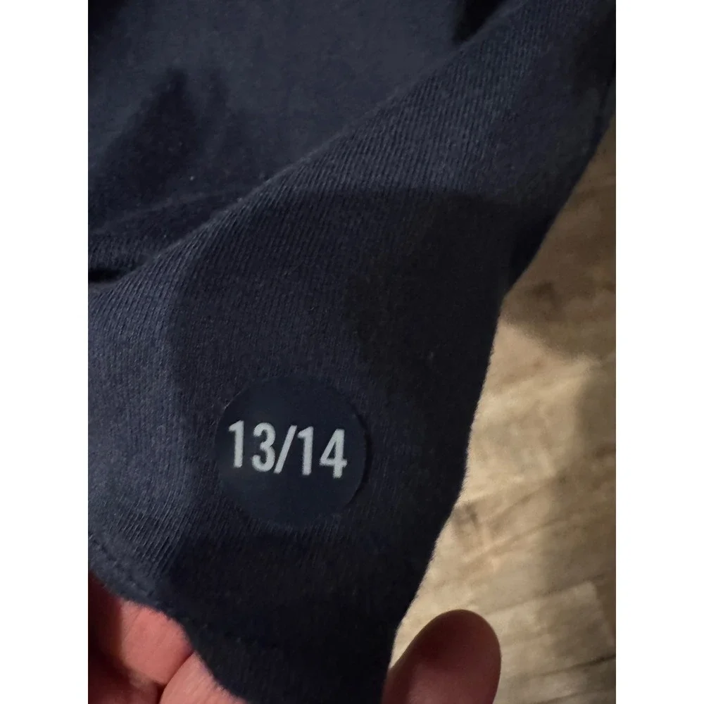Abercrombie Kids Navy  Layered Long Sleeve Graphic T-Shirt NYC 92 Size 13/14 NWT - Picture 3 of 7